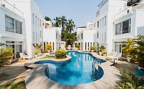 Villa M - Jia 3- 3Bhk In Candolim, Pool Facing, Near Beach, Breakfast Included